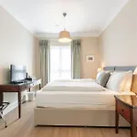 Derwent 3*