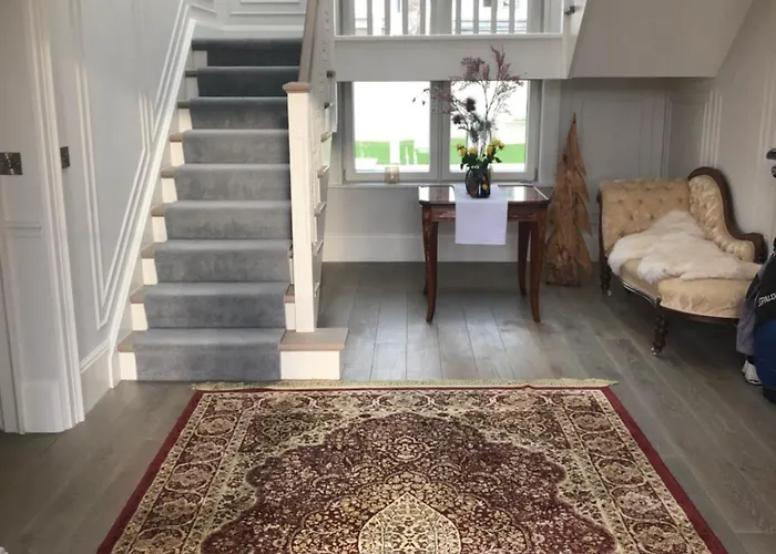 Bed & Breakfast Derwent Dublin